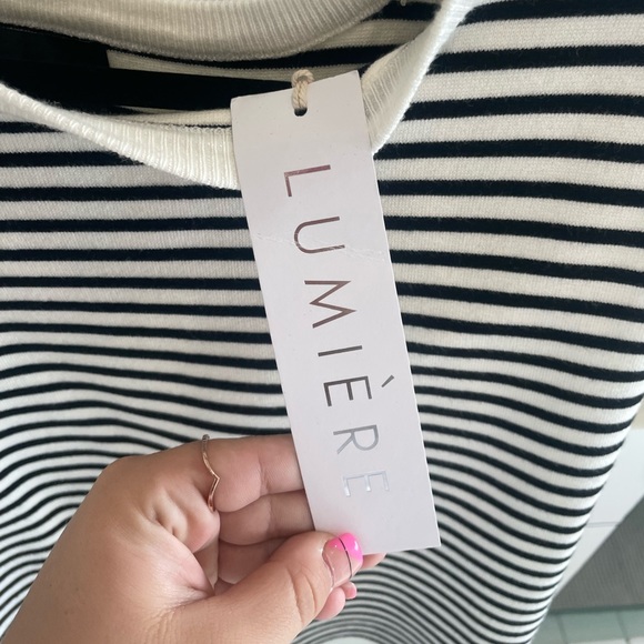 High quality white and black striped top - Picture 6 of 7